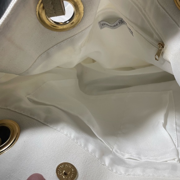 Canvas Pineapple Tote - Picture 7 of 16